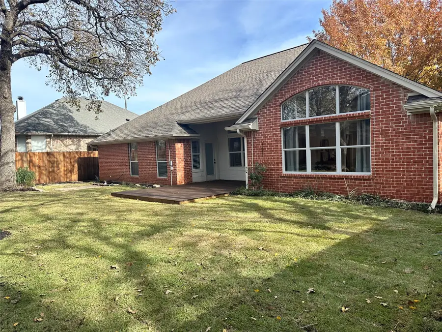 7302 Heritage Oaks Court, Arlington, TX 76001 - Image #2