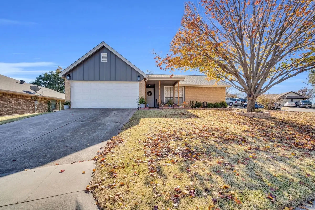 2605 Shasta Court, Fort Worth, TX 76133 - Image #1