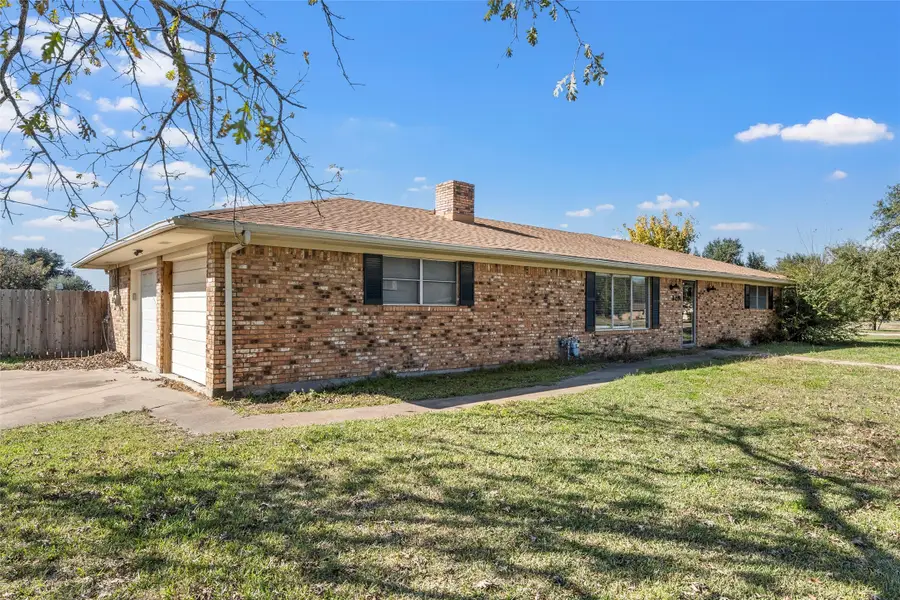 309 N Orchard Drive, Rosebud, TX 76570 - Image #3