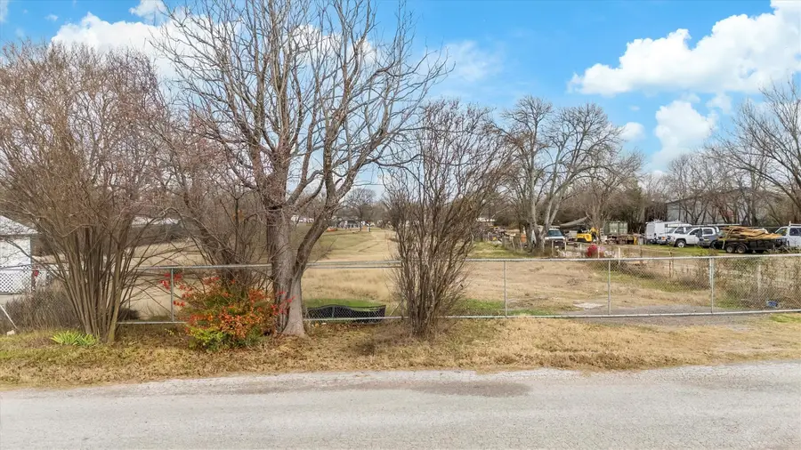 11709 Terry Drive, Balch Springs, TX 75180 - Image #2