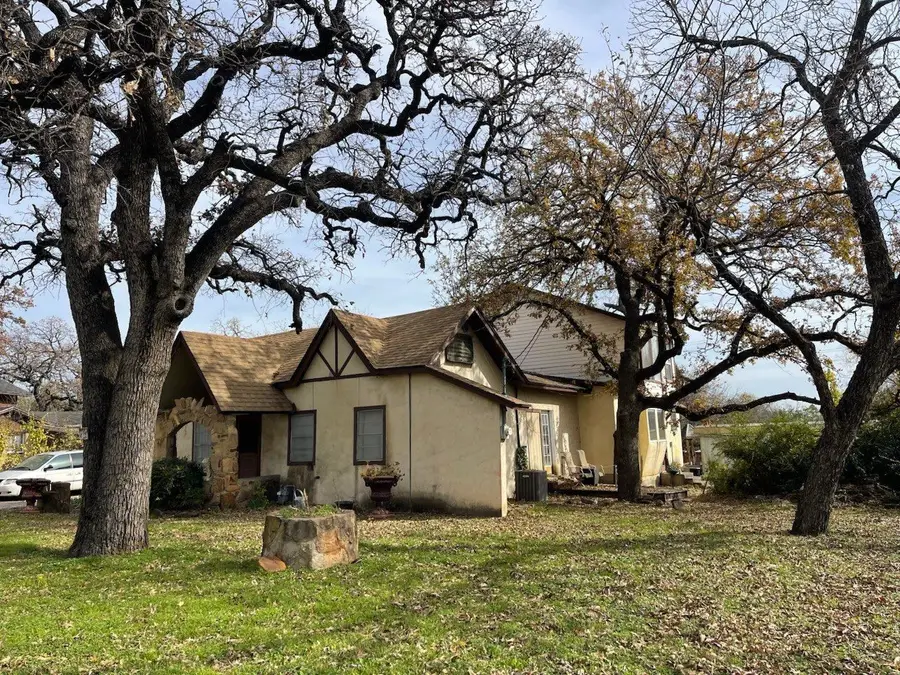 2532 Oakwood Terrace, Haltom City, TX 76117 - Image #2