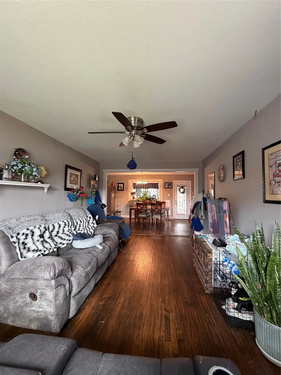 703 Carver Street, Whitesboro, TX 76273 - Image #3