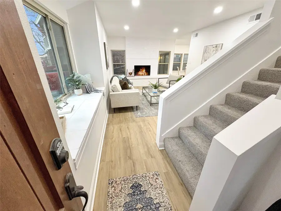 6812 E Northwest Highway, Dallas, TX 75231 - Image #2