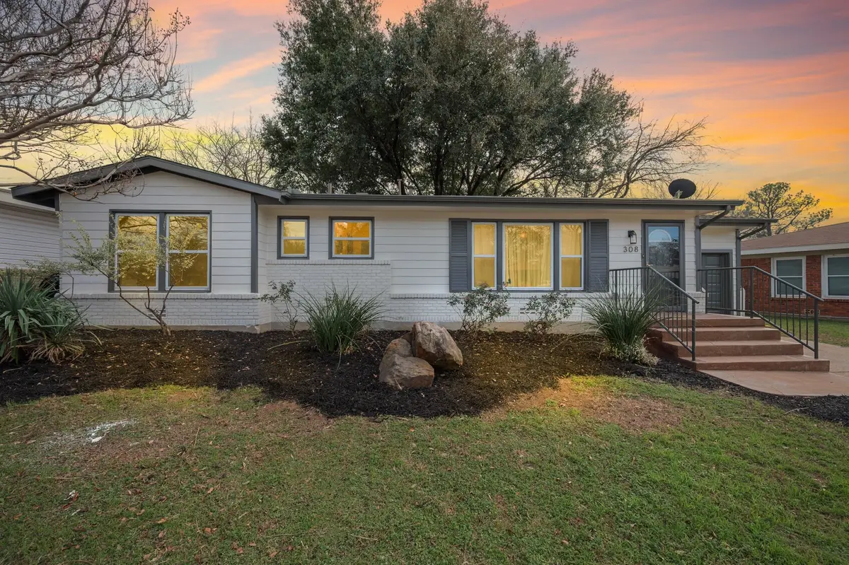 308 Wanda Way, Hurst, TX 76053 - Image #1