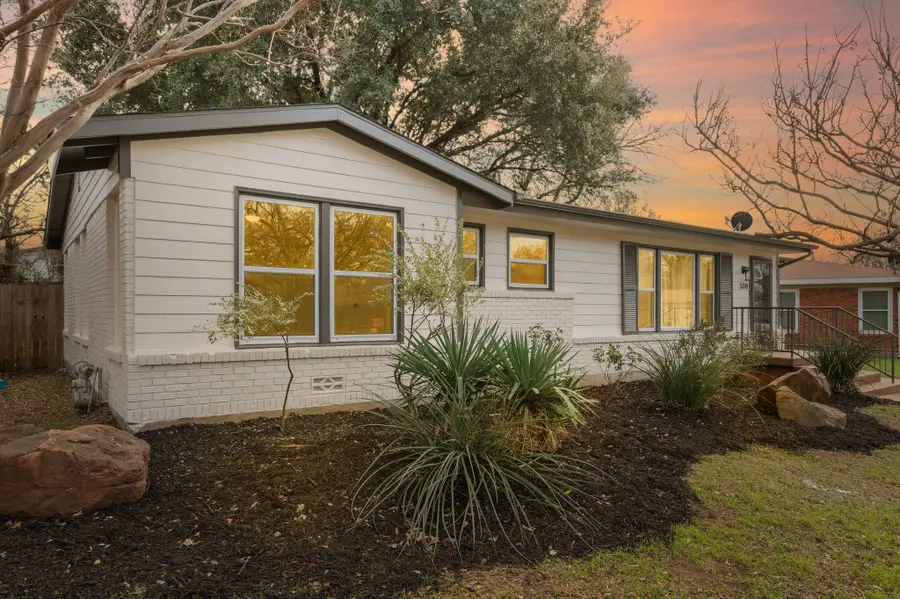 308 Wanda Way, Hurst, TX 76053 - Image #2