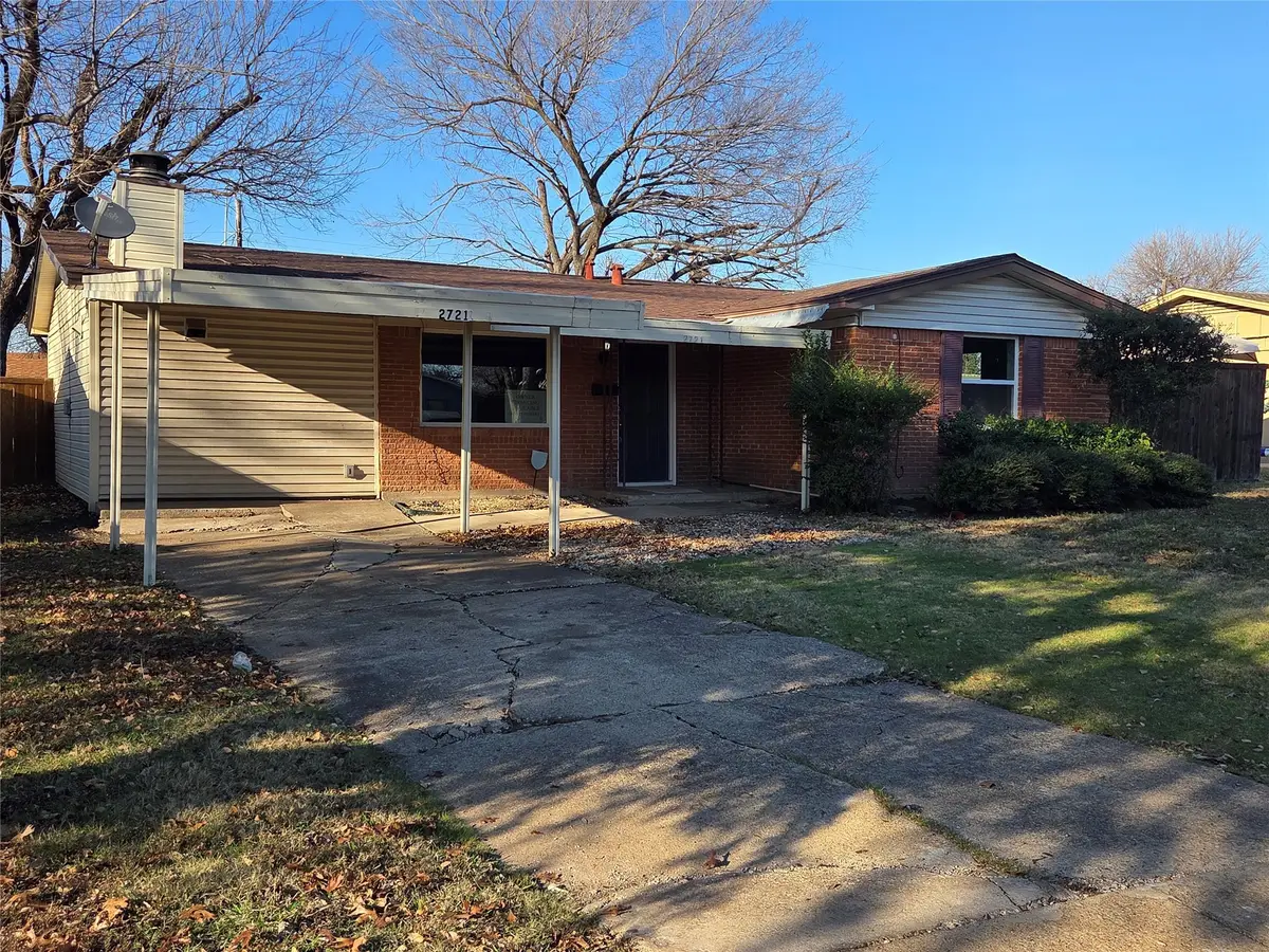 2721 Blue Ridge Drive, Mesquite, TX 75150 - Image #1