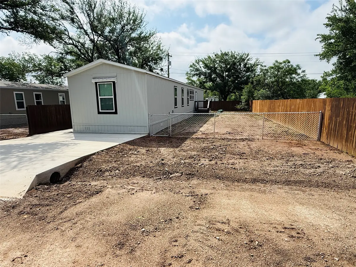 3005 Elmwood Drive, Granbury, TX 76048 - Image #1