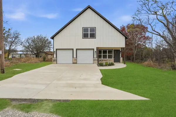 5529 Mercedes Circle, Granbury, TX 76048