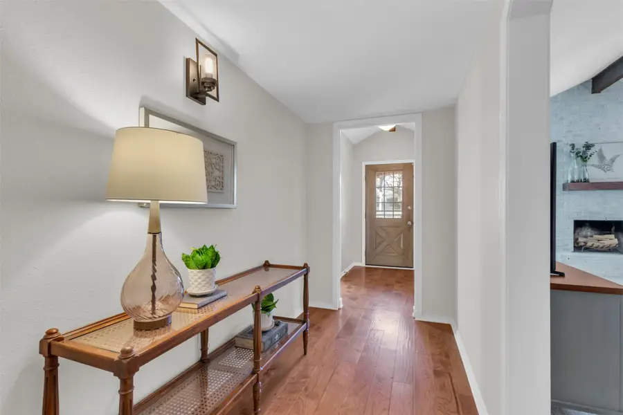 1637 Bedford Oaks Drive, Bedford, TX 76021 - Image #3