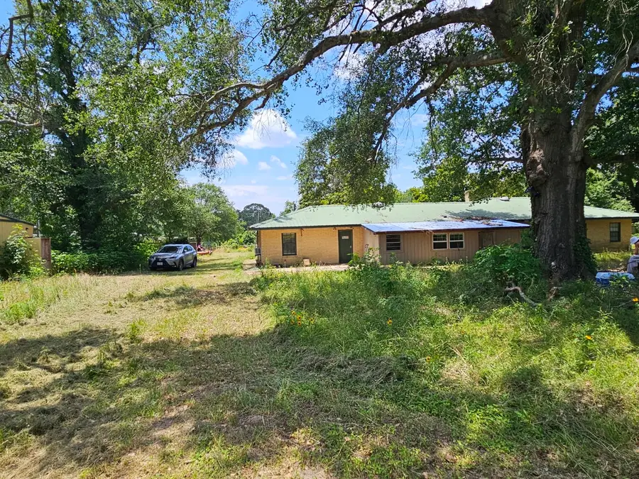 1018 An County Road 2301, Tennessee Colony, TX 75861 - Image #3