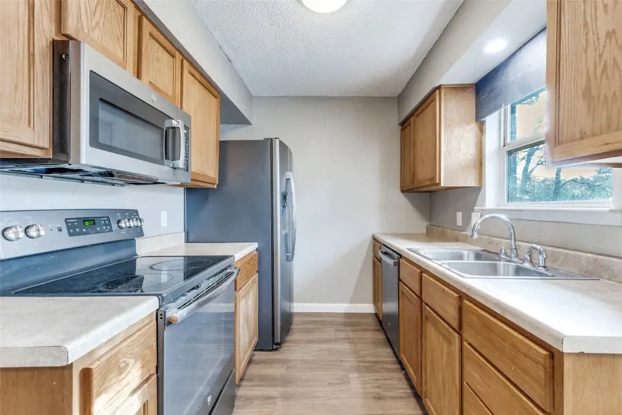 500 Lake Crest Parkway, Azle, TX 76020 - Image #2