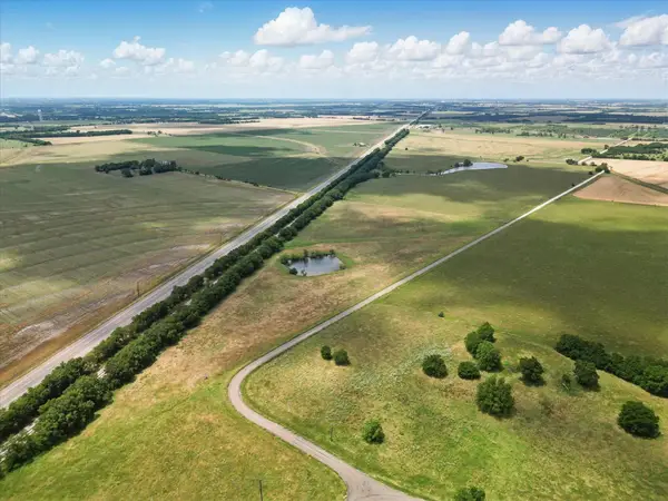 6512 County Road 1050, Celeste, TX 75423