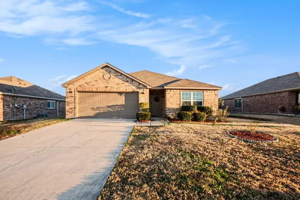 246 Willow Creek Lane, Terrell, TX 75160