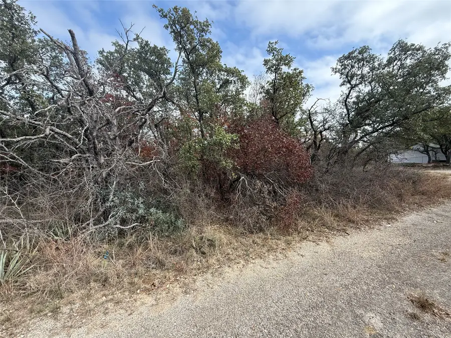 7204 Clifden Drive, Brownwood, TX 76801 - Image #2