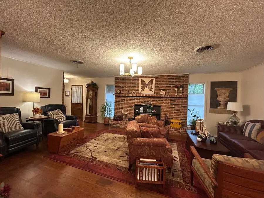 213 Southwest Drive, Clyde, TX 79510 - Image #3