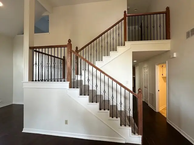 2704 Yorkshire Court, Grapevine, TX 76051 - Image #2