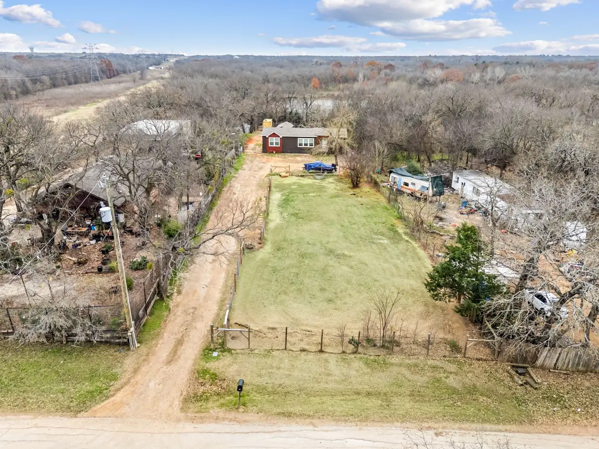 8394 Lake Road, Mansfield, TX 76063 - Image #1