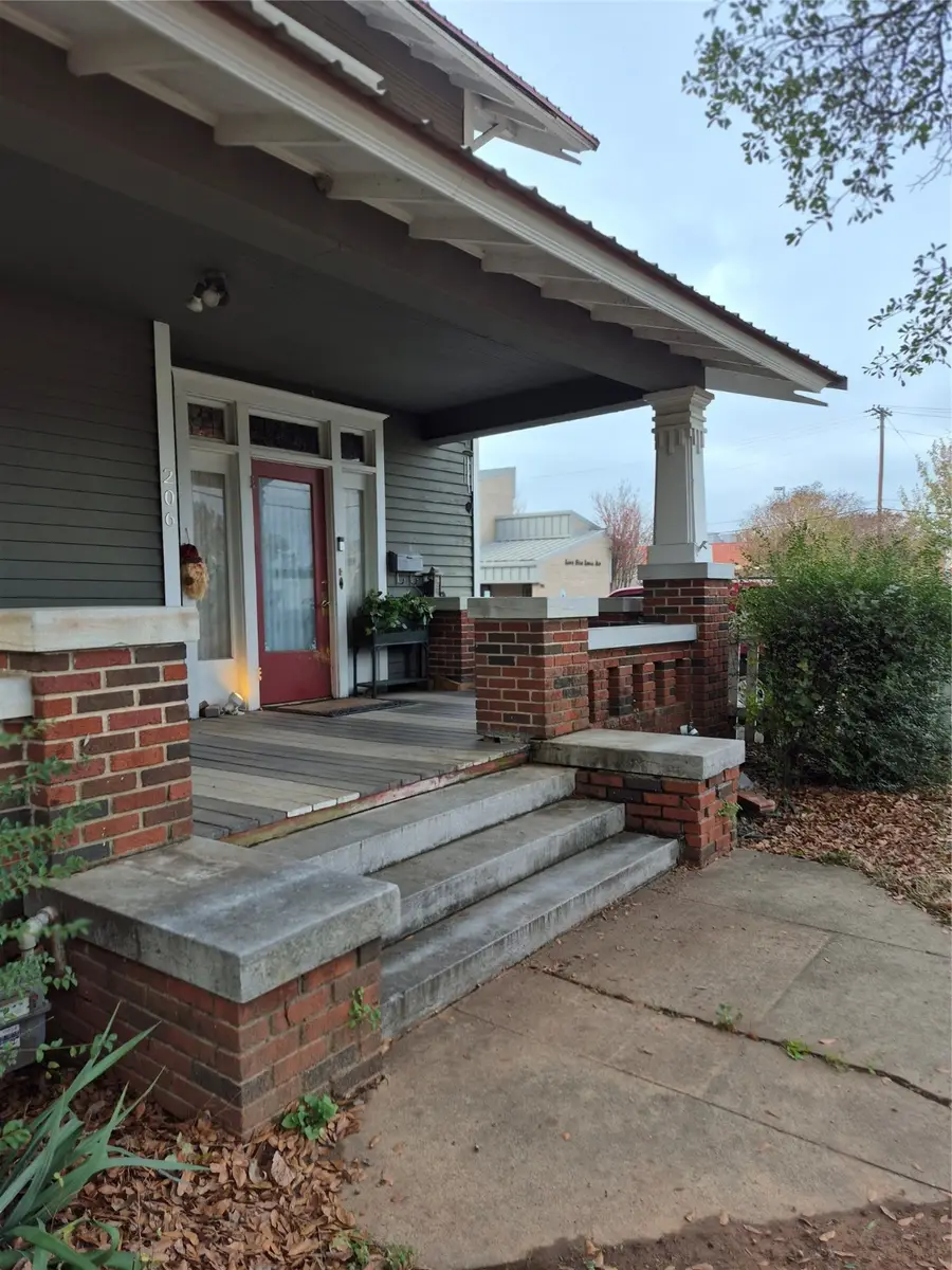 206 6th Street Se, Paris, TX 75460 - Image #2