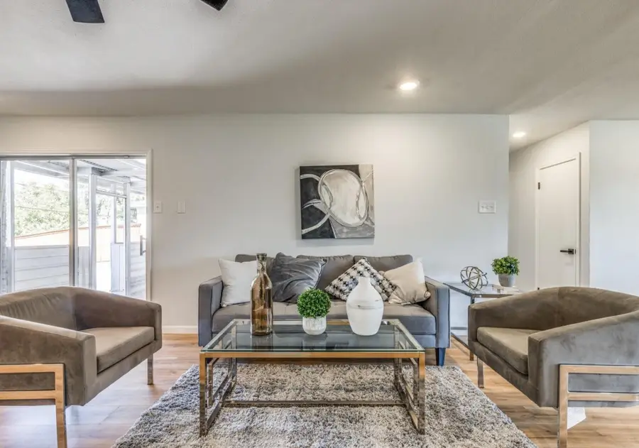 8011 Woodhue Road, Dallas, TX 75228 - Image #2