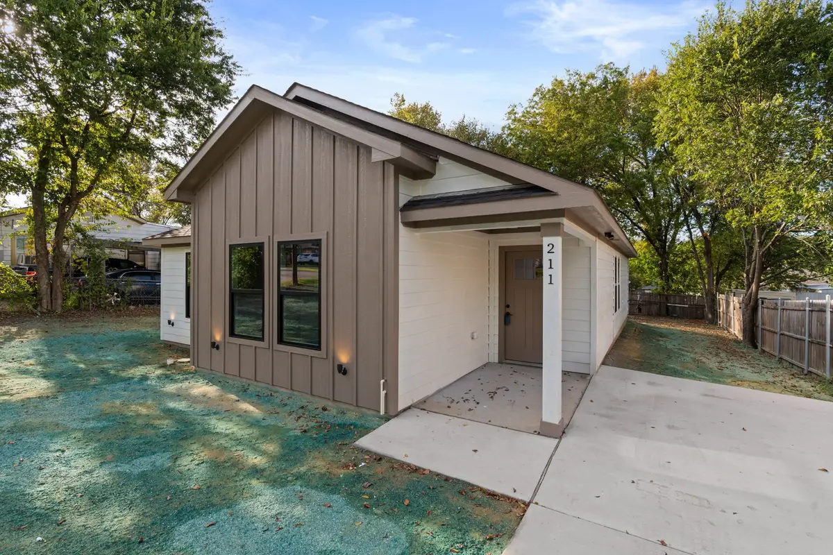 211 Garlock Street, Wilmer, TX 75172 - Image #1