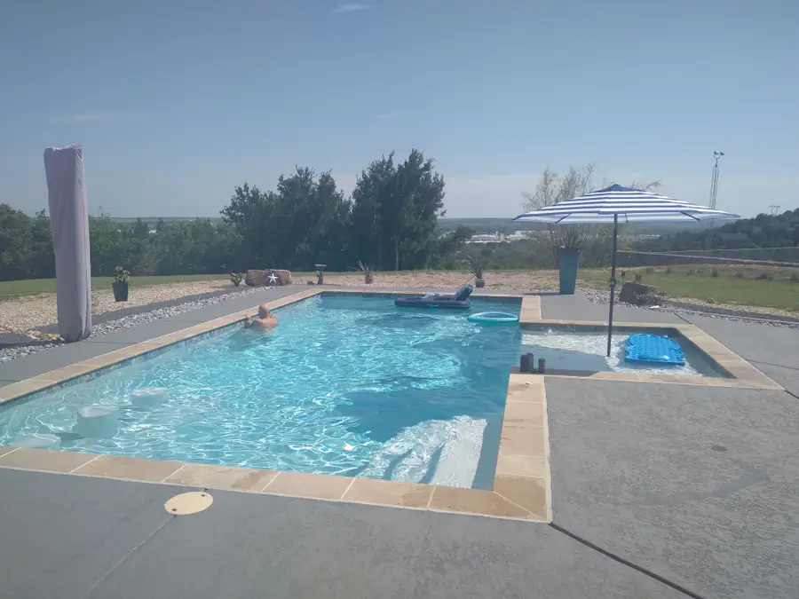 12 Cliff Drive, Mineral Wells, TX 76067 - Image #2