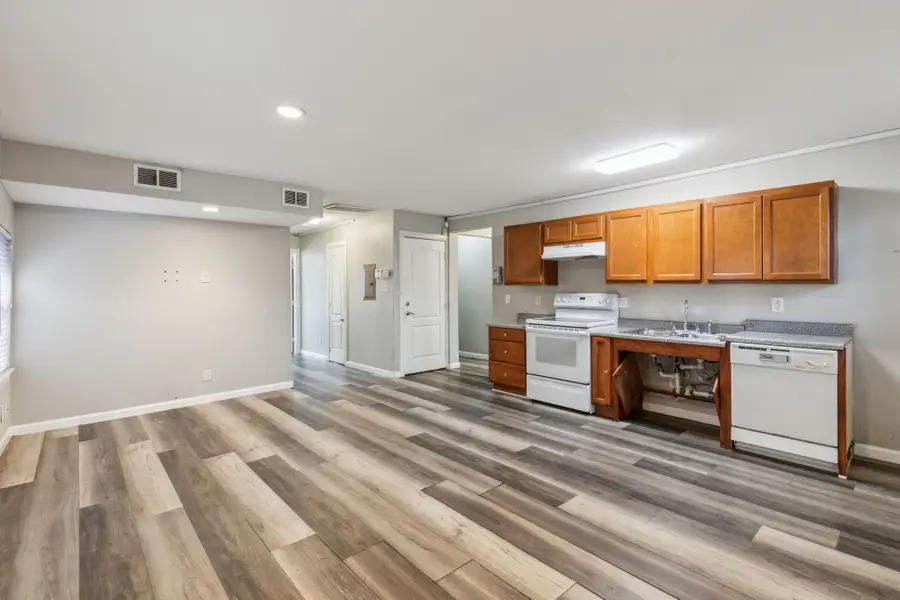 413 E 10th Street, Dallas, TX 75203 - Image #2