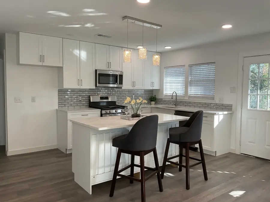 2105 Proctor Drive, Grand Prairie, TX 75051 - #3