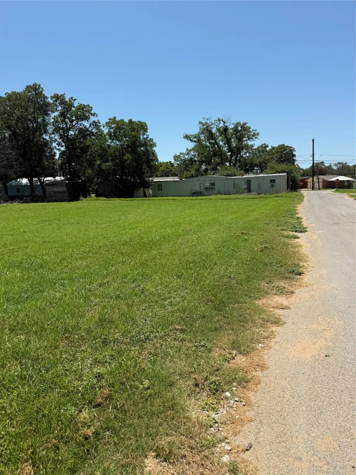 601 E Walcott Avenue, Comanche, TX 76442 - Image #1