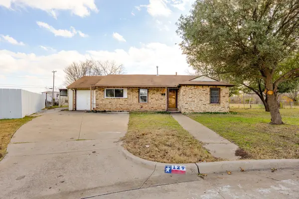 129 Collins Court, Blue Mound, TX 76131