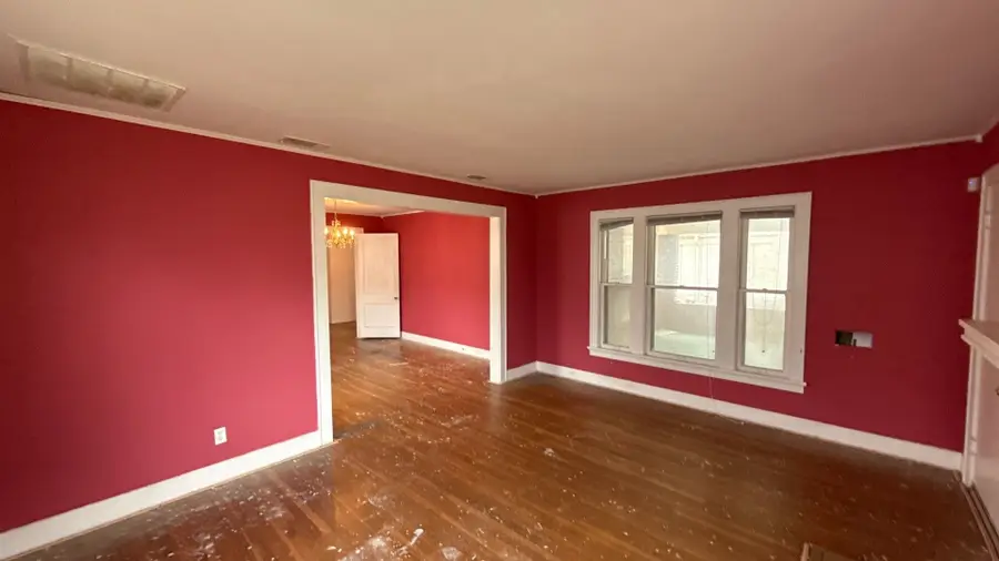 2111 Stanley Avenue, Fort Worth, TX 76110 - Image #3