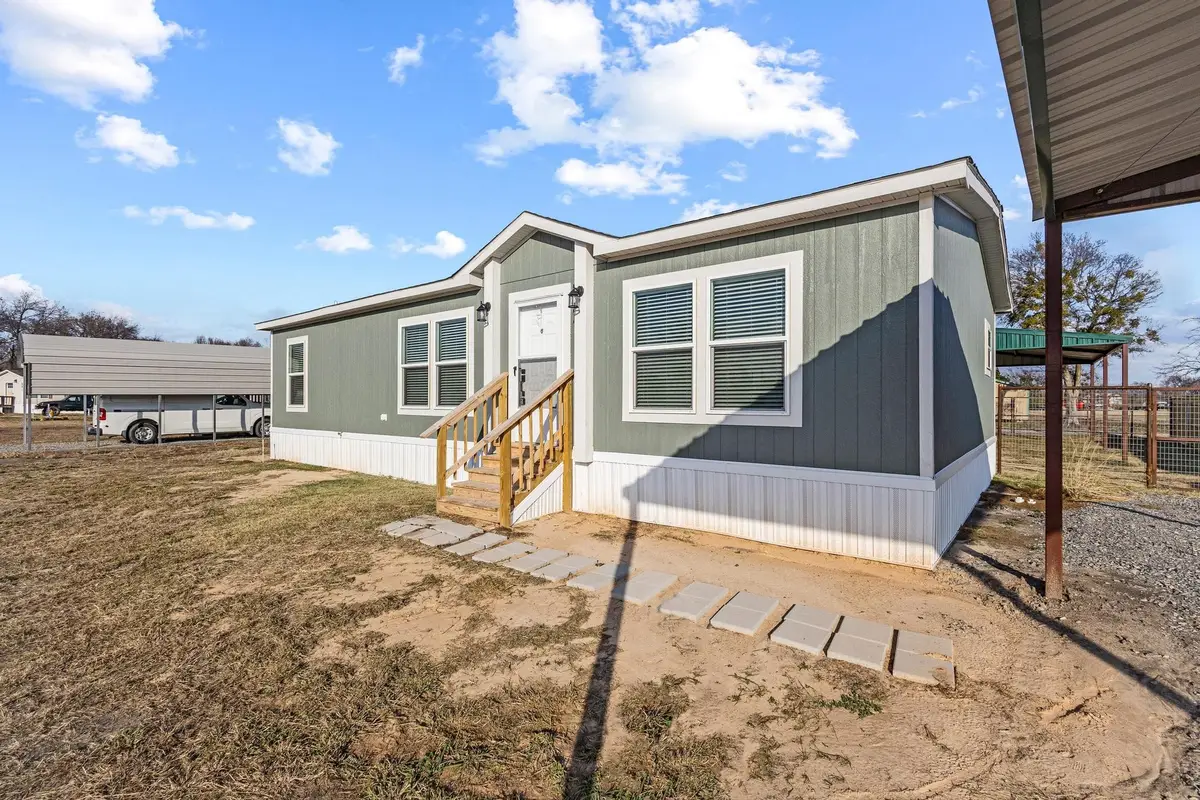 124 Porter Circle, Savoy, TX 75479 - Image #1