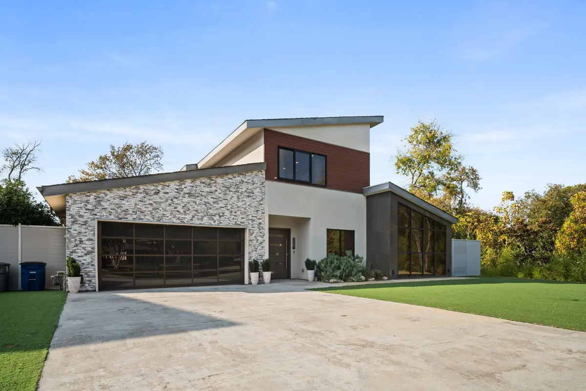 10225 Betty Jane Lane, Dallas, TX 75229 - Image #1