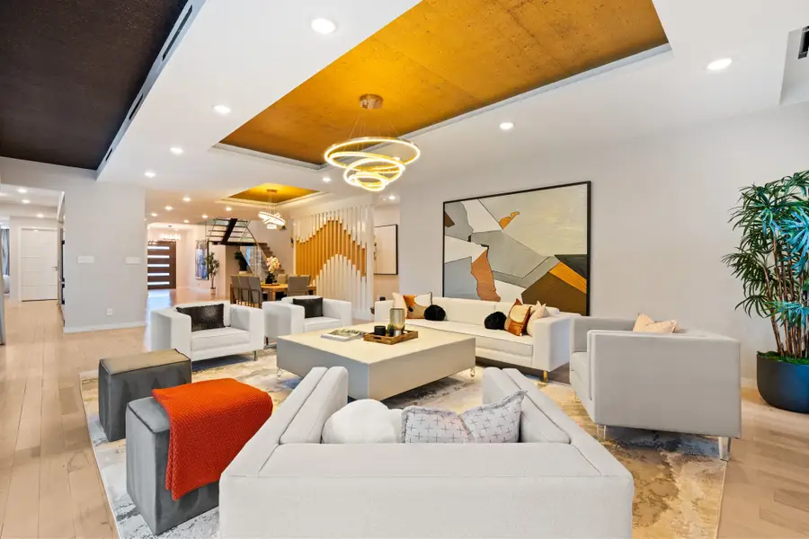 10225 Betty Jane Lane, Dallas, TX 75229 - Image #2