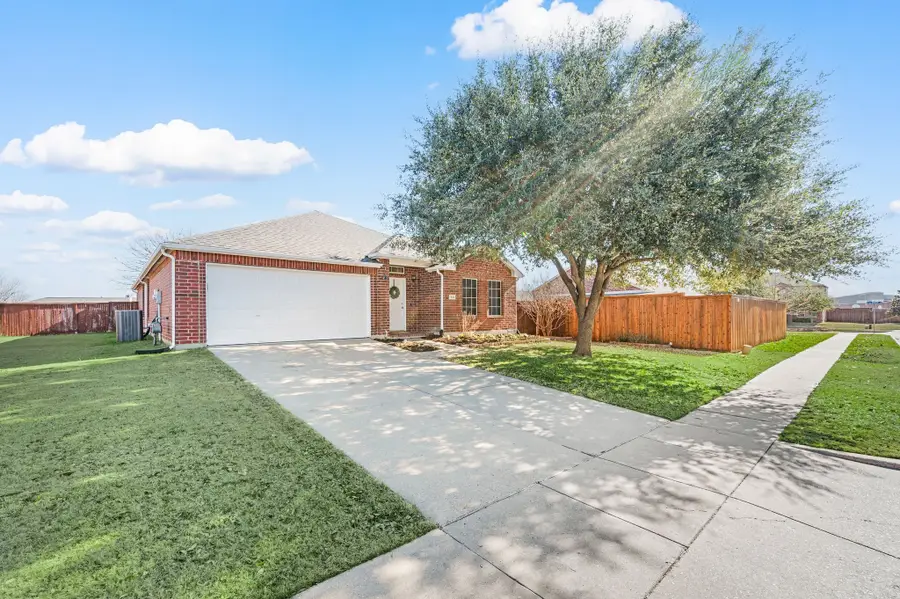 1405 Millbrook Lane, Wylie, TX 75098 - Image #2