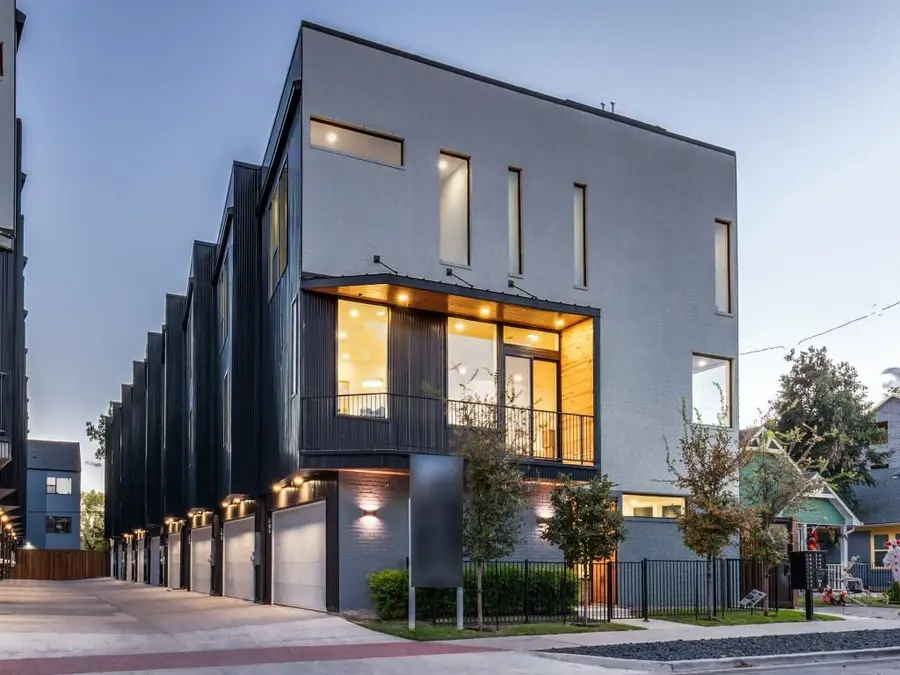 426 W 9th Street #209, Dallas, TX 75208 - #2