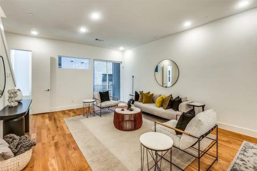 426 W 9th Street #209, Dallas, TX 75208 - #3