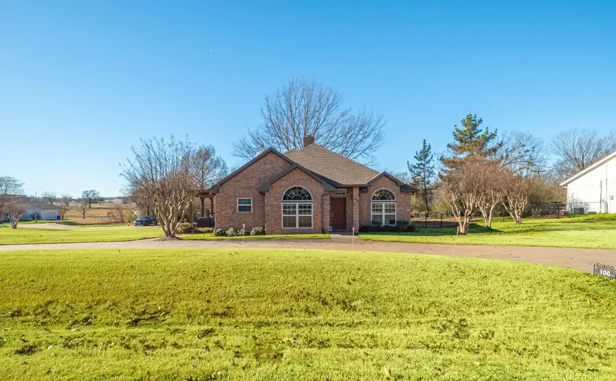 100 San Chez Drive, Lake Kiowa, TX 76240 - Image #2