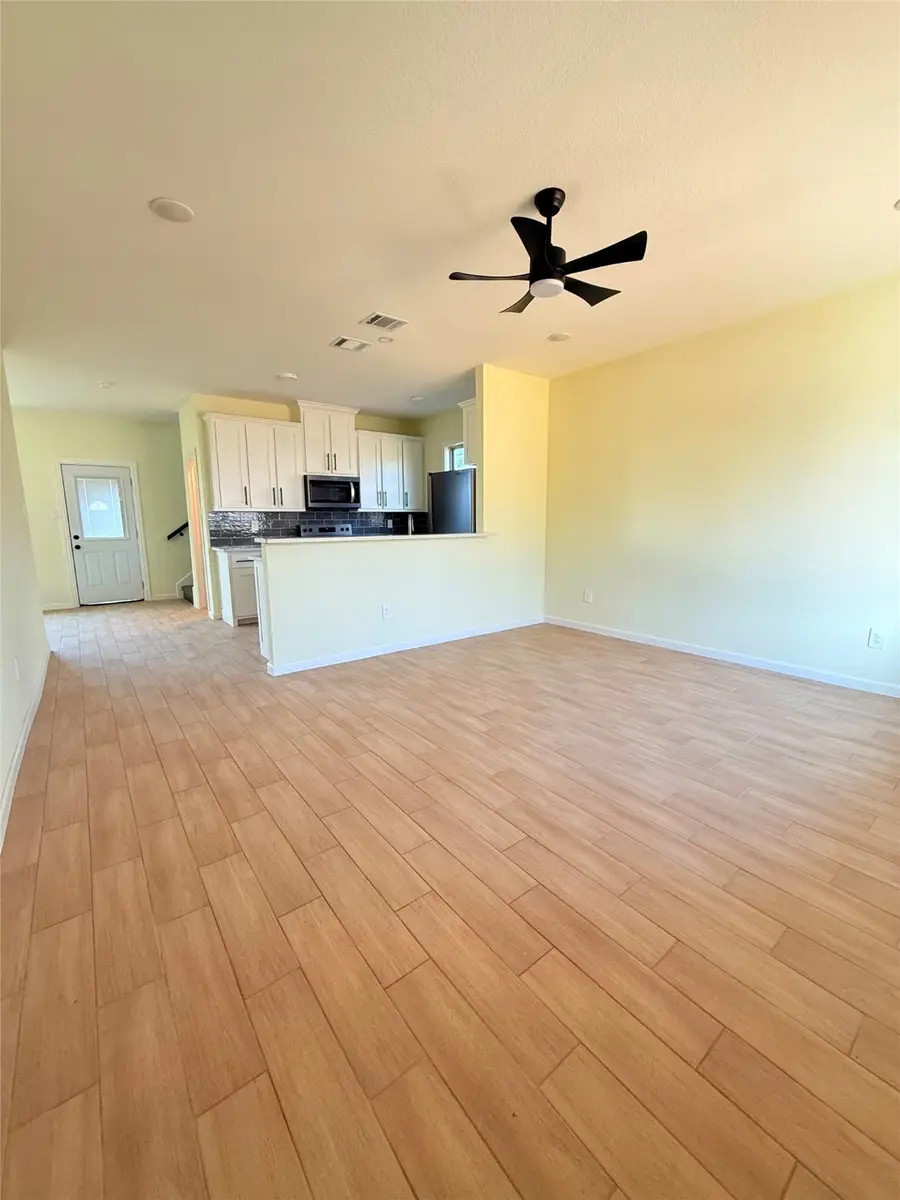 2864 Burchill Road, Fort Worth, TX 76105 - Image #3