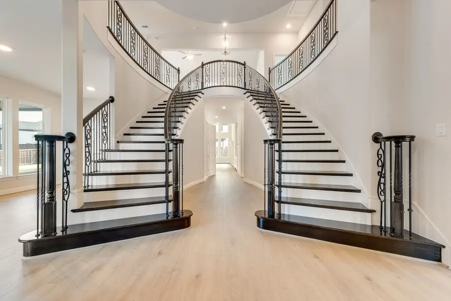 2704 Hartman Circle, Mansfield, TX 76063 - Image #3