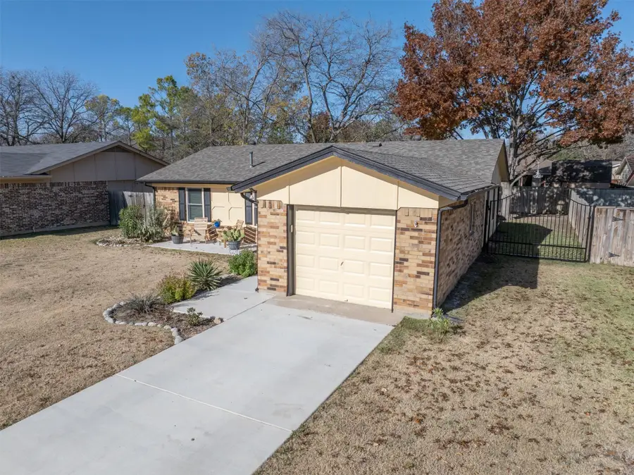 427 Marsha Street, Keller, TX 76248 - Image #2