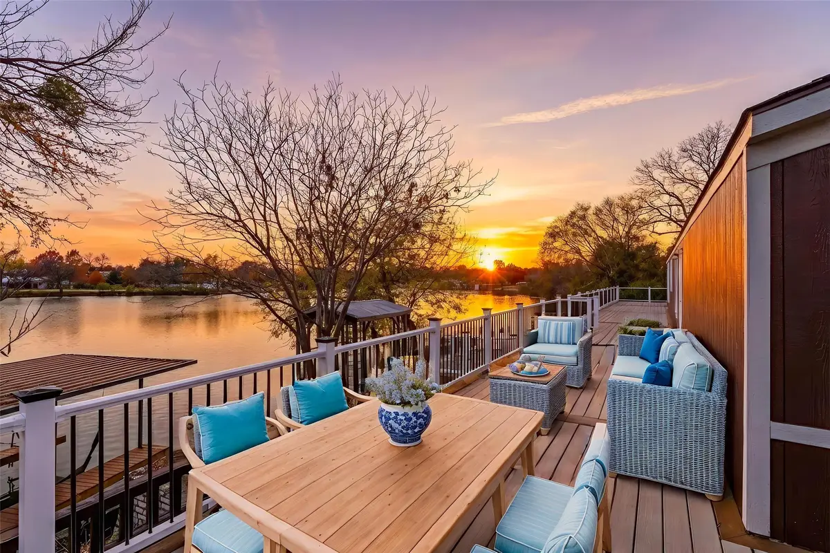 814 Brazos Harbor Circle, Granbury, TX 76048 - Image #1