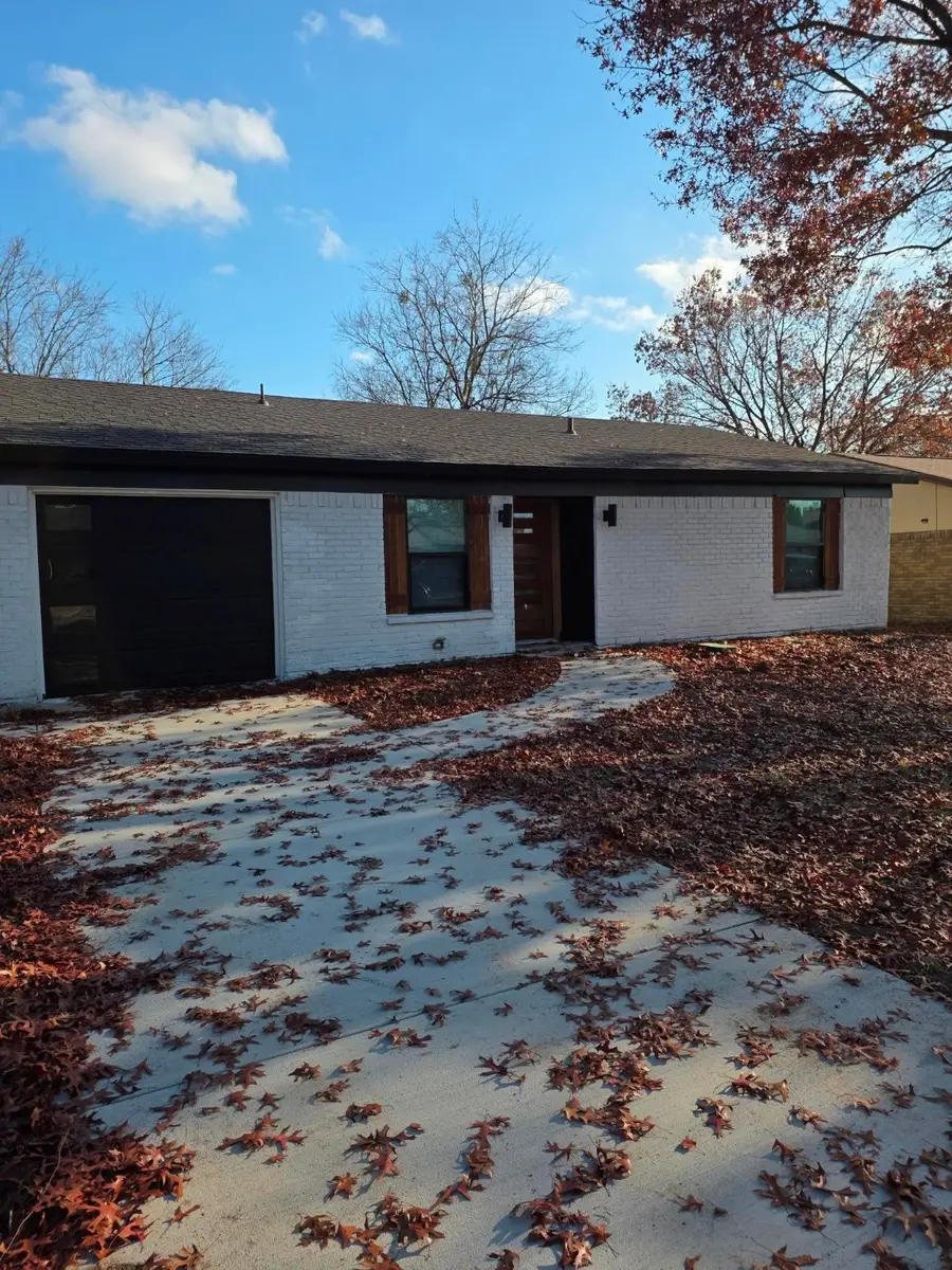 218 Redwood Street, Mesquite, TX 75181 - Image #2