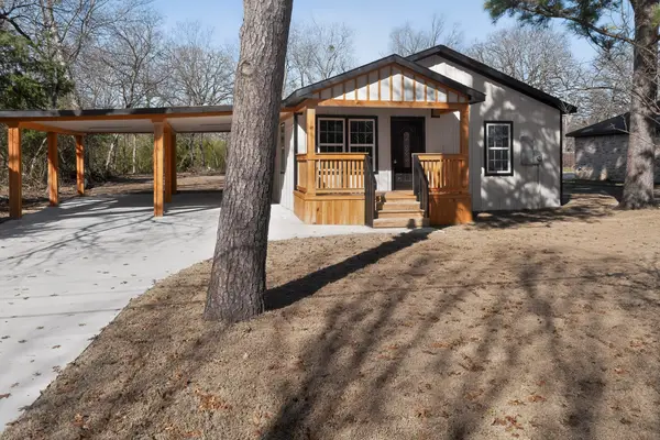 912 Netherland Drive, Seagoville, TX 75159