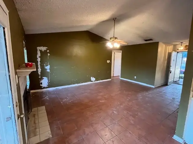 709 Southoak Drive, Athens, TX 75751 - Image #3