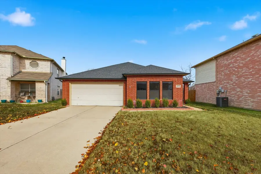 4121 Tupelo Trail, Fort Worth, TX 76244 - Image #2