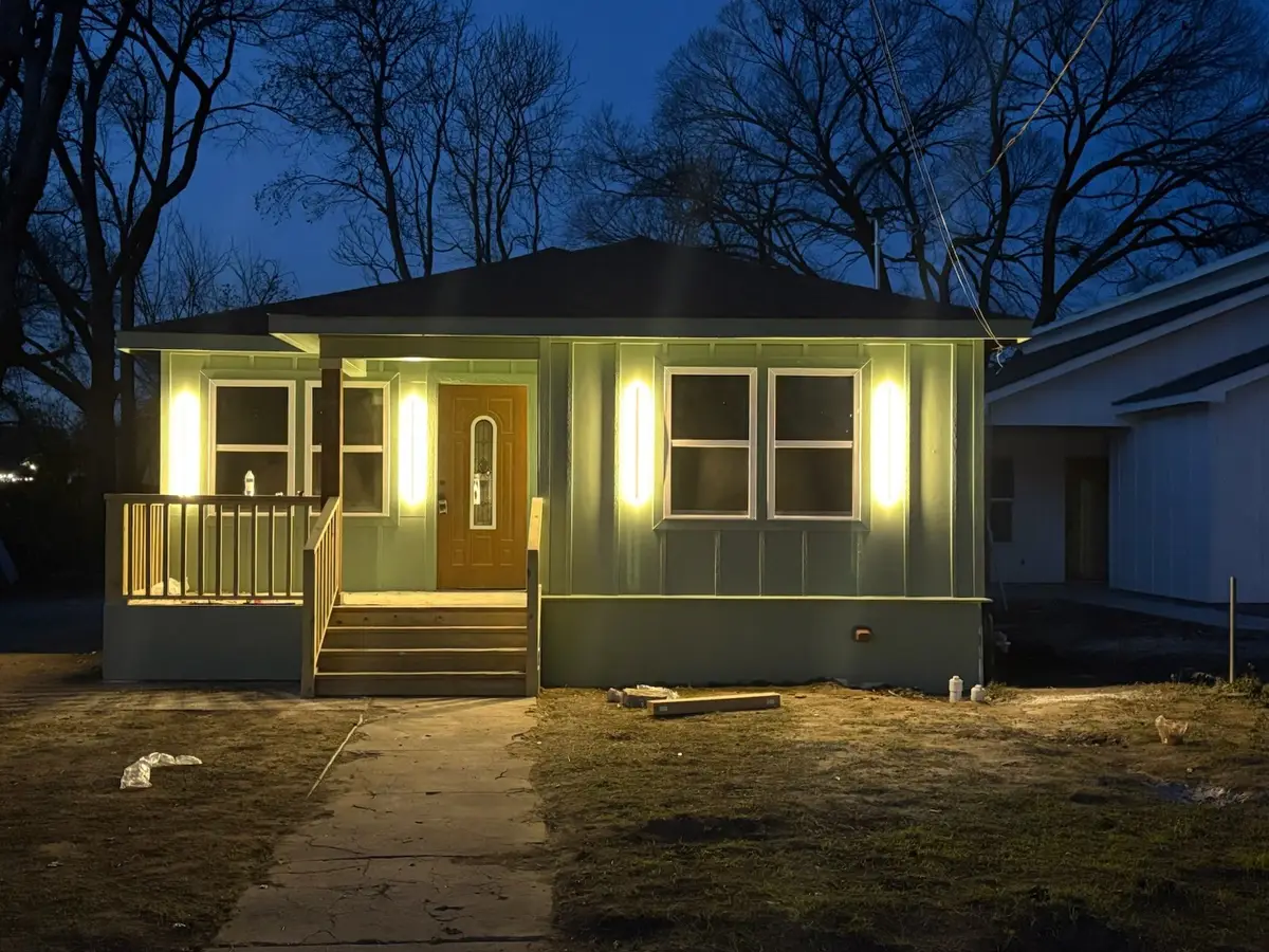 2807 Silkwood Street, Dallas, TX 75215 - Image #1