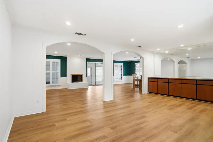 141 Timberlake Drive, Azle, TX 76020 - Image #3