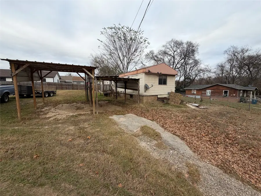 205 Barker Street, Athens, TX 75751 - Image #3