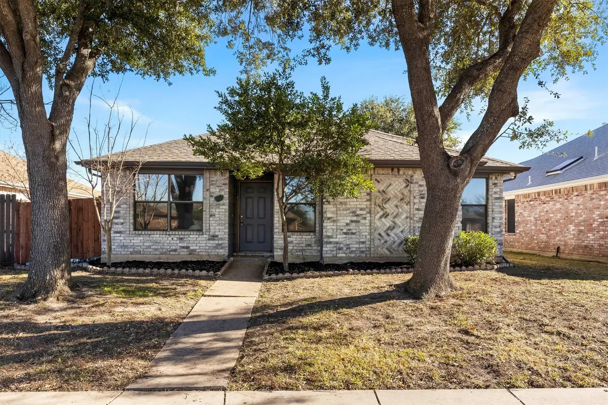 1412 Spicewood Drive, Mesquite, TX 75181 - Image #1