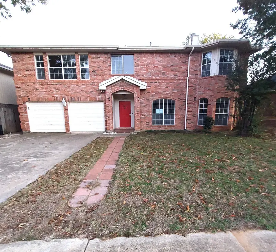 2107 Meadowview Drive, Corinth, TX 76210 - Image #2